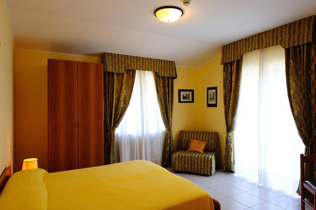 Colle Degli Olivi Snc Guest House Assisi Ngoại thất bức ảnh